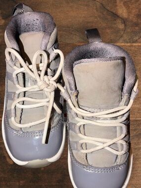 Jordan 11s